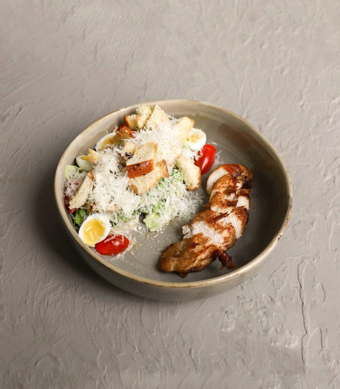 Цезарь с филе куриной грудки