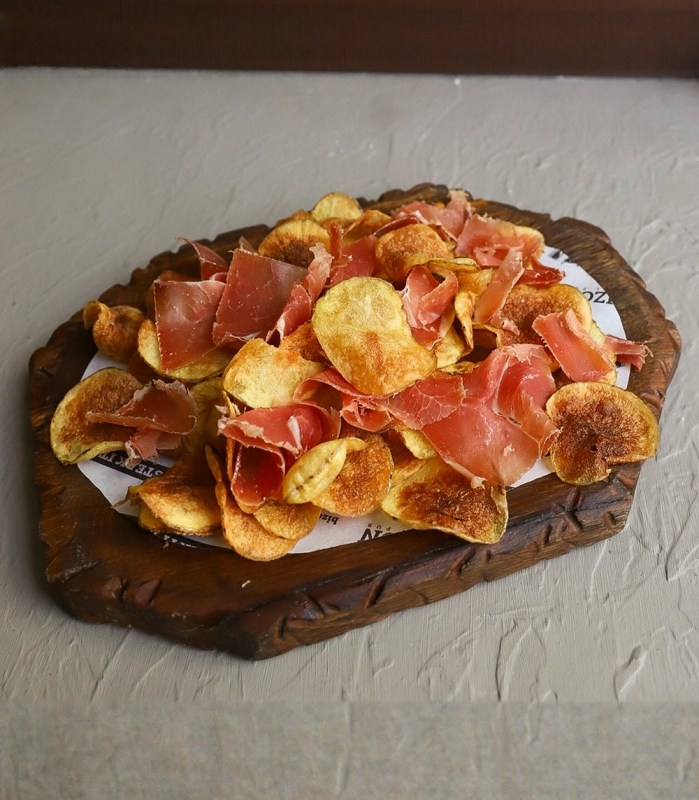 Хамон Серрано с диперсами 